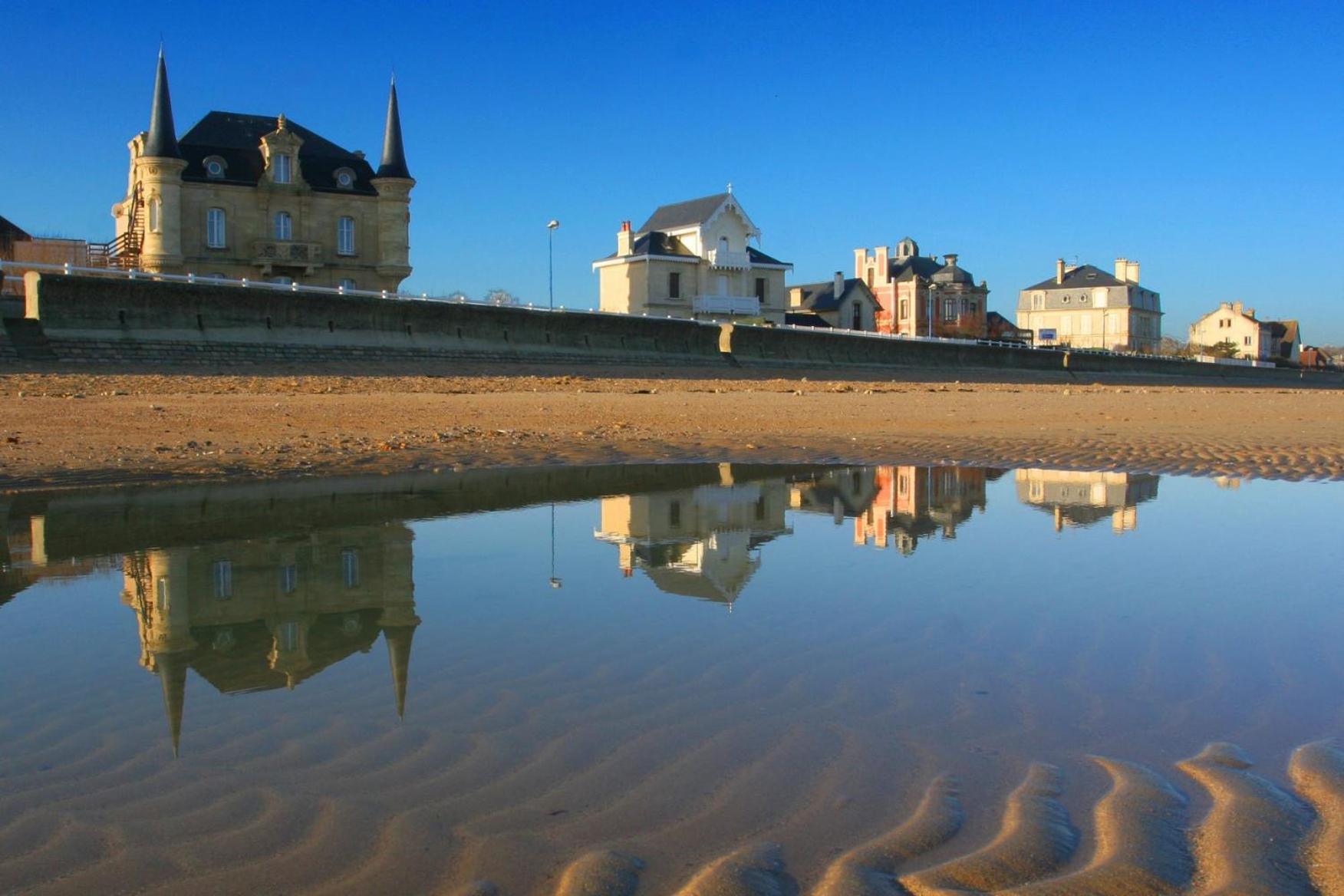Magnifique Chateau Renove Proche Bourg Grand Parc Belle Terrasse Billard, Ping Pong, Proche Bayeux Et Plages Du Debarquement Tilly-sur-Seulles エクステリア 写真